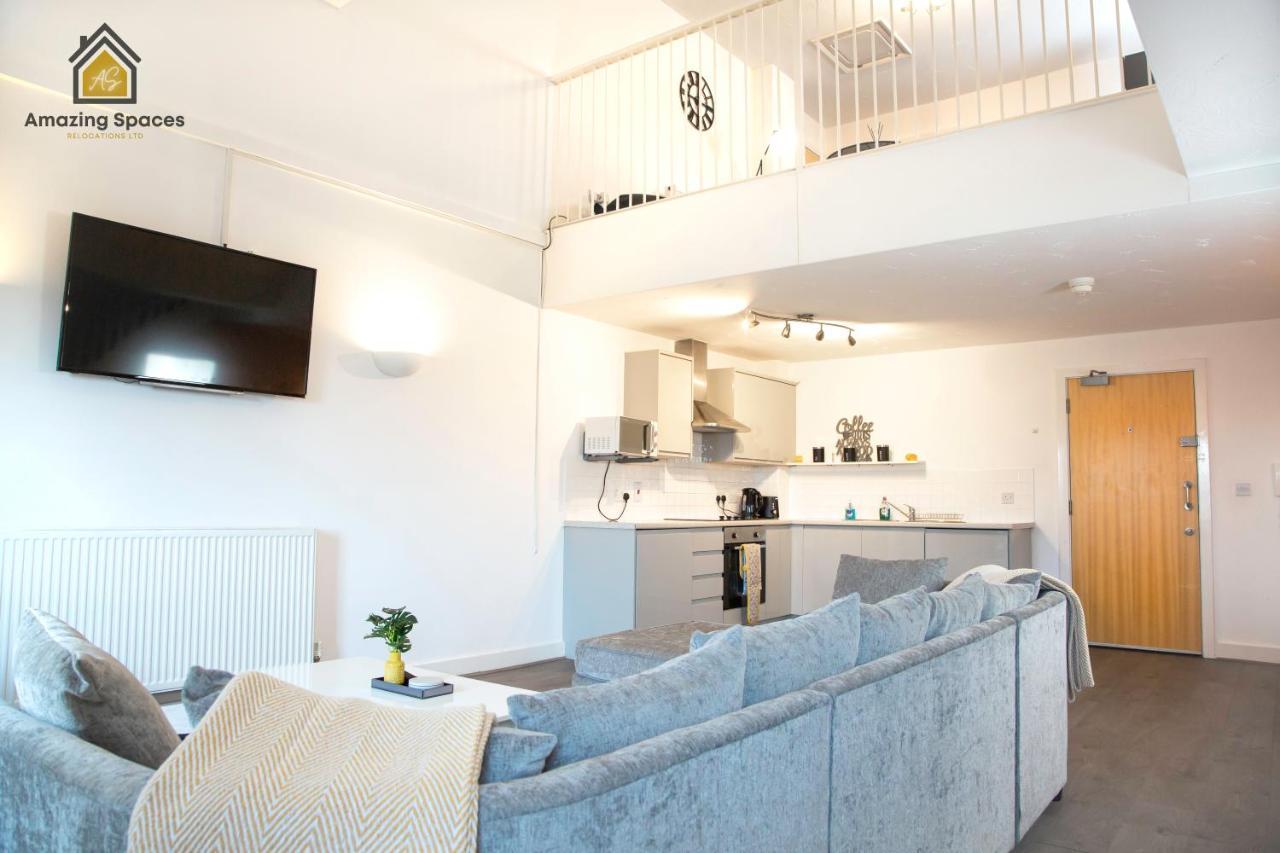 Large Unique 2 Bedroom Duplex Apartment With Private Parking & Free Wifi - Vat Qualifying By Amazing Spaces Relocations Ltd Warrington  Bagian luar foto