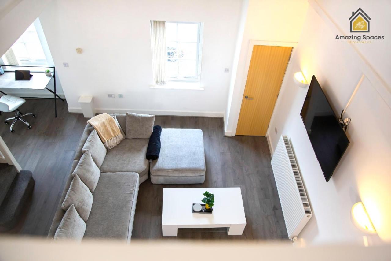 Large Unique 2 Bedroom Duplex Apartment With Private Parking & Free Wifi - Vat Qualifying By Amazing Spaces Relocations Ltd Warrington  Bagian luar foto