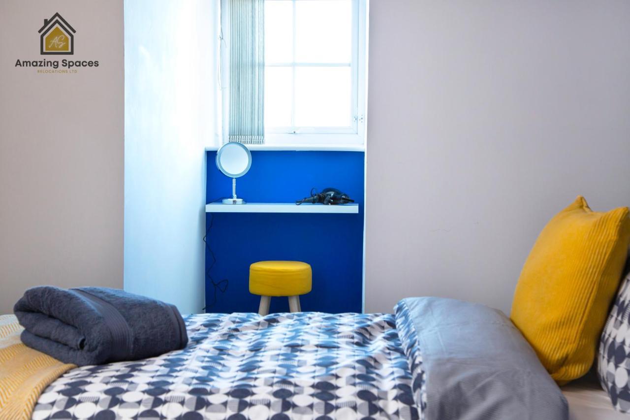 Large Unique 2 Bedroom Duplex Apartment With Private Parking & Free Wifi - Vat Qualifying By Amazing Spaces Relocations Ltd Warrington  Bagian luar foto